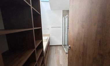 Hermosa y a estrenar casa en venta, con 3 recámaras forma parte de moderno desarrollo ubicado en Zakia Qro JF