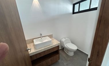 Hermosa y a estrenar casa en venta, con 3 recámaras forma parte de moderno desarrollo ubicado en Zakia Qro JF