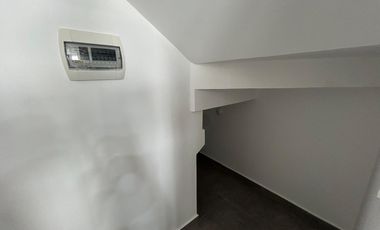 Hermosa y a estrenar casa en venta, con 3 recámaras forma parte de moderno desarrollo ubicado en Zakia Qro JF