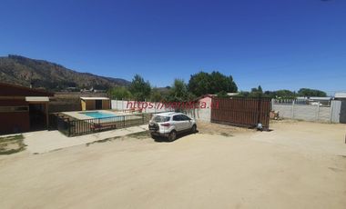 GRAN OPORTUNIDAD ! 2 Casonas en terreno de app 1.500m2 $190.000.000