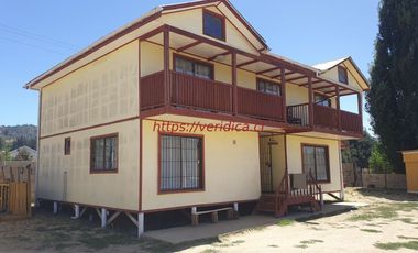 GRAN OPORTUNIDAD ! 2 Casonas en terreno de app 1.500m2 $190.000.000