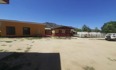 GRAN OPORTUNIDAD ! 2 Casonas en terreno de app 1.500m2 $190.000.000