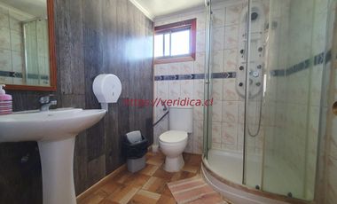 GRAN OPORTUNIDAD ! 2 Casonas en terreno de app 1.500m2 $190.000.000