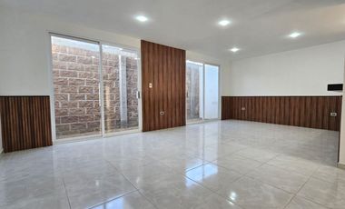 Casa en venta en zona Cuautlancingo, Coronango, Planta VW, Parque industrial FINSA.