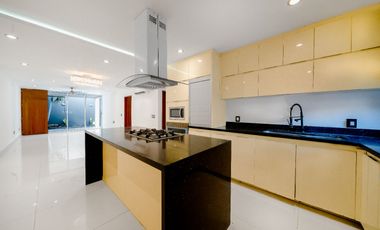 Casa Espaciosa en la Zona Hotelera Norte de Puerto Vallarta (Montessori) – A solo 3 Minutos de la Playa!