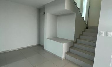 HERMOSA CASA EN VENTA EN CANTERAS DE SAN AGUSTIN
