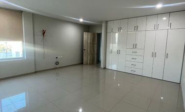 HERMOSA CASA EN VENTA EN CANTERAS DE SAN AGUSTIN