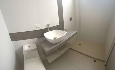 Alquilo Costa Sol por estrenar - 4 dormitorios 1 en planta baja con baños completos - cocina - patio. Guayaquil, Ecuador