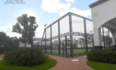 Alquilo Costa Sol por estrenar - 4 dormitorios 1 en planta baja con baños completos - cocina - patio. Guayaquil, Ecuador