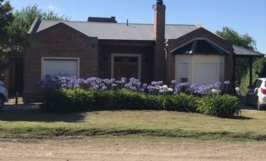 CASA EN ALQUILER TEMPORARIO (3 A 6 MESES)