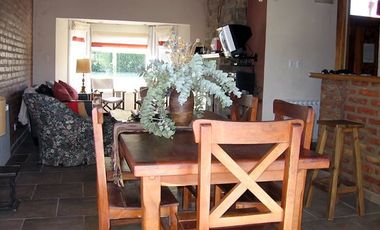 CASA EN ALQUILER TEMPORARIO (3 A 6 MESES)
