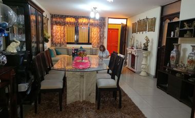 VENTA DE CASA EN EXCLUSIVA URBANIZACIÓN SANTA LEONOR EN CHORRILLOS