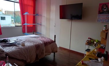 VENTA DE CASA EN EXCLUSIVA URBANIZACIÓN SANTA LEONOR EN CHORRILLOS