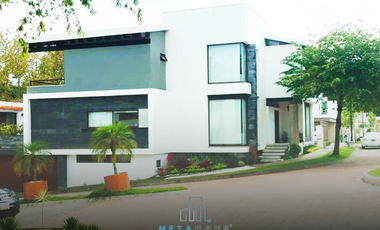 Casa de Lujo en Renta en Fraccionamiento Privado Cumbres de las Ánimas, Xalapa - $35,000/mes