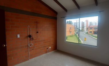 EN VENTA CASA EN CONJUNTO CERRDAO ENTREPINOS