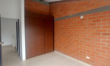 EN VENTA CASA EN CONJUNTO CERRDAO ENTREPINOS