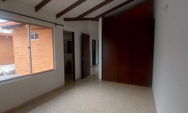 EN VENTA CASA EN CONJUNTO CERRDAO ENTREPINOS