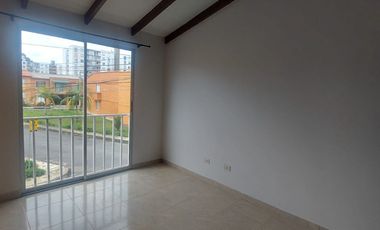 EN VENTA CASA EN CONJUNTO CERRDAO ENTREPINOS