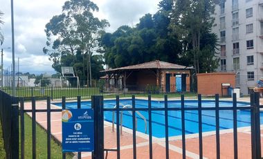 EN VENTA CASA EN CONJUNTO CERRDAO ENTREPINOS