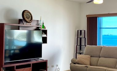 Ballenita - Punta Faro, amplio y moderno departamento frente al mar con balcón y dentro de condominio privado