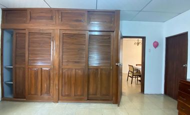 Se vende casa en La Alborada 12ava etapa a dos cuadras de la Av. Rodolfo Baquerizo Nazur