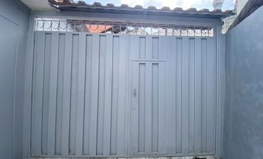 Se vende casa en La Alborada 12ava etapa a dos cuadras de la Av. Rodolfo Baquerizo Nazur