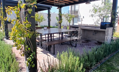 EN RENTA DEPARTAMENTO EN DUPLEX PLANTA BAJA 2 HABITACIONES ZIRANDARO SAN MIGUEL DE ALLENDE