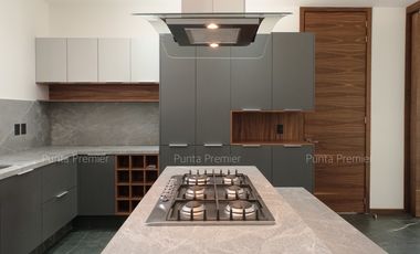 Casa de Lujo en Venta Colinas de Los Virreyes Residencial Zona Andares Puerta de Hierro Zapopan