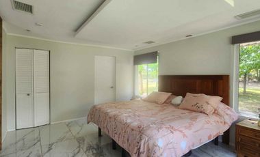 Venta parcela con Casas y plantación de arandanos