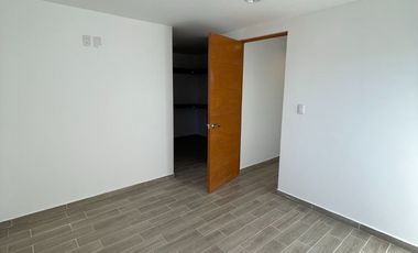 CASA EN RENTA EN EL CONDADO, CORREGIDORA