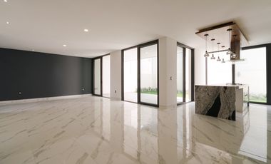 Casa en Venta Nueva de Lujo en Parque Virreyes frente Puerta las Lomas zona Andares Zapopan