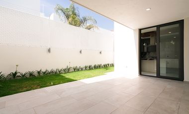 Casa en Venta Nueva de Lujo en Parque Virreyes frente Puerta las Lomas zona Andares Zapopan