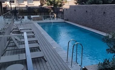 Departamento En Venta A Pasos Plaza Egaña, Casi Nuevo