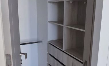 Departamento En Venta A Pasos Plaza Egaña, Casi Nuevo