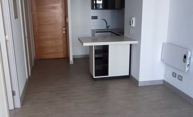 Departamento En Venta A Pasos Plaza Egaña, Casi Nuevo