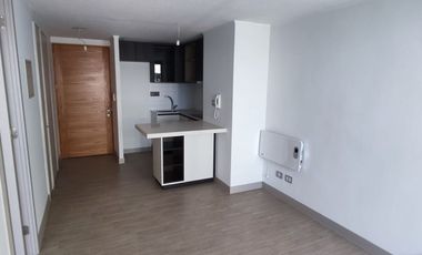 Departamento En Venta A Pasos Plaza Egaña, Casi Nuevo
