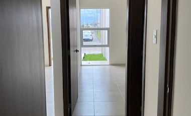 Pre Venta Casa de 1 nivel, cocina semi integral, 2 recamaras, 2 baños, closet, 1 cochera,Fracc. Cerrado