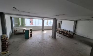VENDO CASA DE 250M2 EN ZARATE