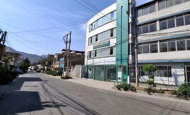 VENDO CASA DE 250M2 EN ZARATE