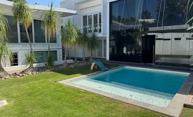 INCREÍBLE CASA EN RENTA EN LOMAS DEL VALLE