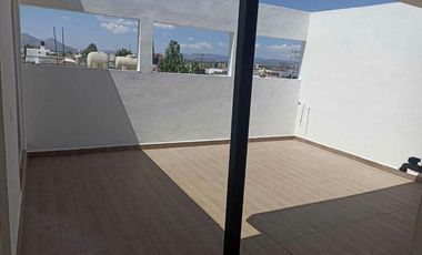 CASA EN VENTA EN EL FRACC MODELO 12 RECAMARAS