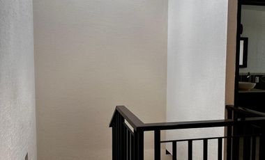 Casa en Renta en Metepec con vigilancia las 24 horas excelente ubicación.
