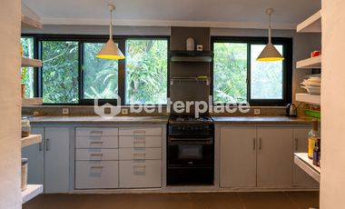 Private River Estate in Kaba-Kaba A Tropical Masterpiece
