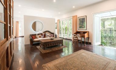 Private River Estate in Kaba-Kaba A Tropical Masterpiece