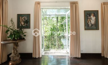 Private River Estate in Kaba-Kaba A Tropical Masterpiece