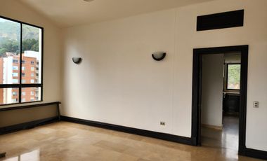VENTA PENTHOUSE  EN NORMANDIA SANTIAGO DE CALI  AREA 565M2