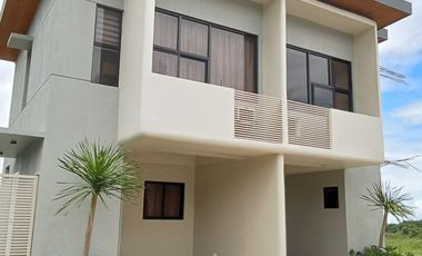 Up For Grabs: Own a Prime M64 Corner Lot 2-Bedroom w/Carport 2-Storey Townhouse in EASTON PARK Binangonan with ₱222K Savings – Secure Your Unit Now!