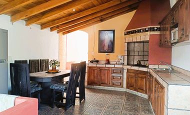 ¡¡Rento Departamento tipo loff muy amplio de 60m2 Amueblado incluye servicios en Fuentes de Morelia!!