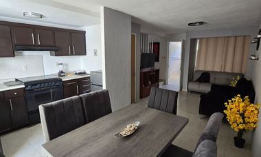 Casa amueblada en La Castellana - Salida a Silao - Lista para habitar