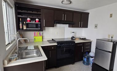Casa amueblada en La Castellana - Salida a Silao - Lista para habitar
